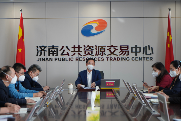 中心党组开展民主生活会会前专题学习研讨